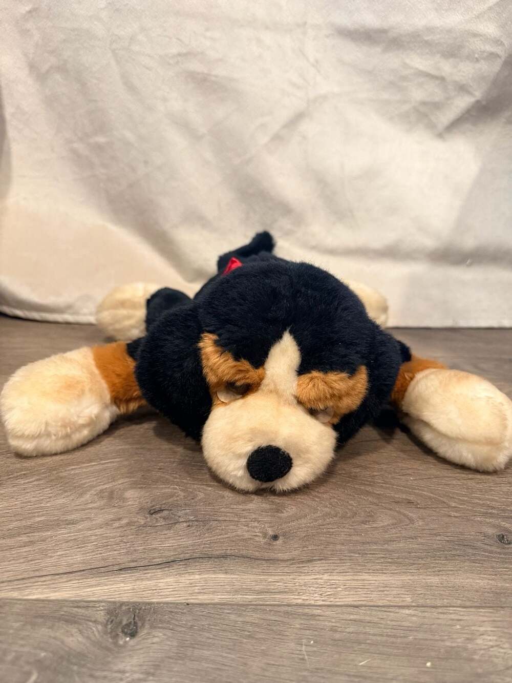 Carlton Cards Vintage Plush Beagle Dog Tricolor with Red Ribbon